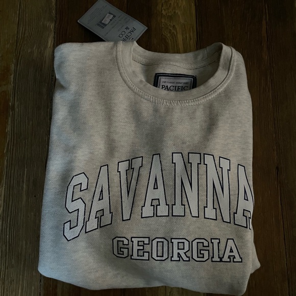 Unisex fantastic savannah georgia crewneck sweatshirt. Super soft cotton. Large. - Picture 3 of 5